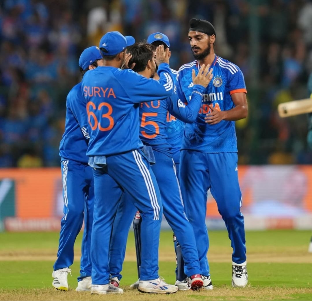 India beat Australia by 6 runs